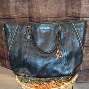 Michael Kors shoulder purse